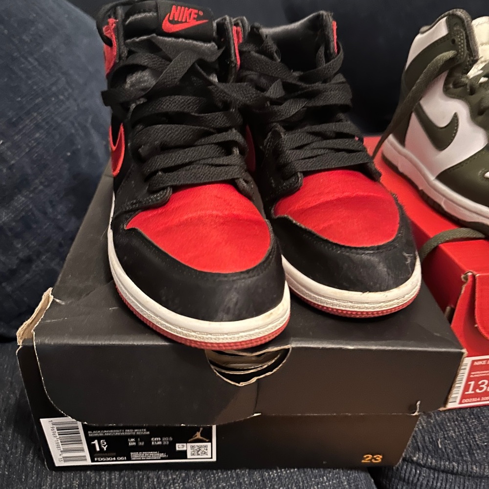 Air Jordan retro 1 satin bred toddlers